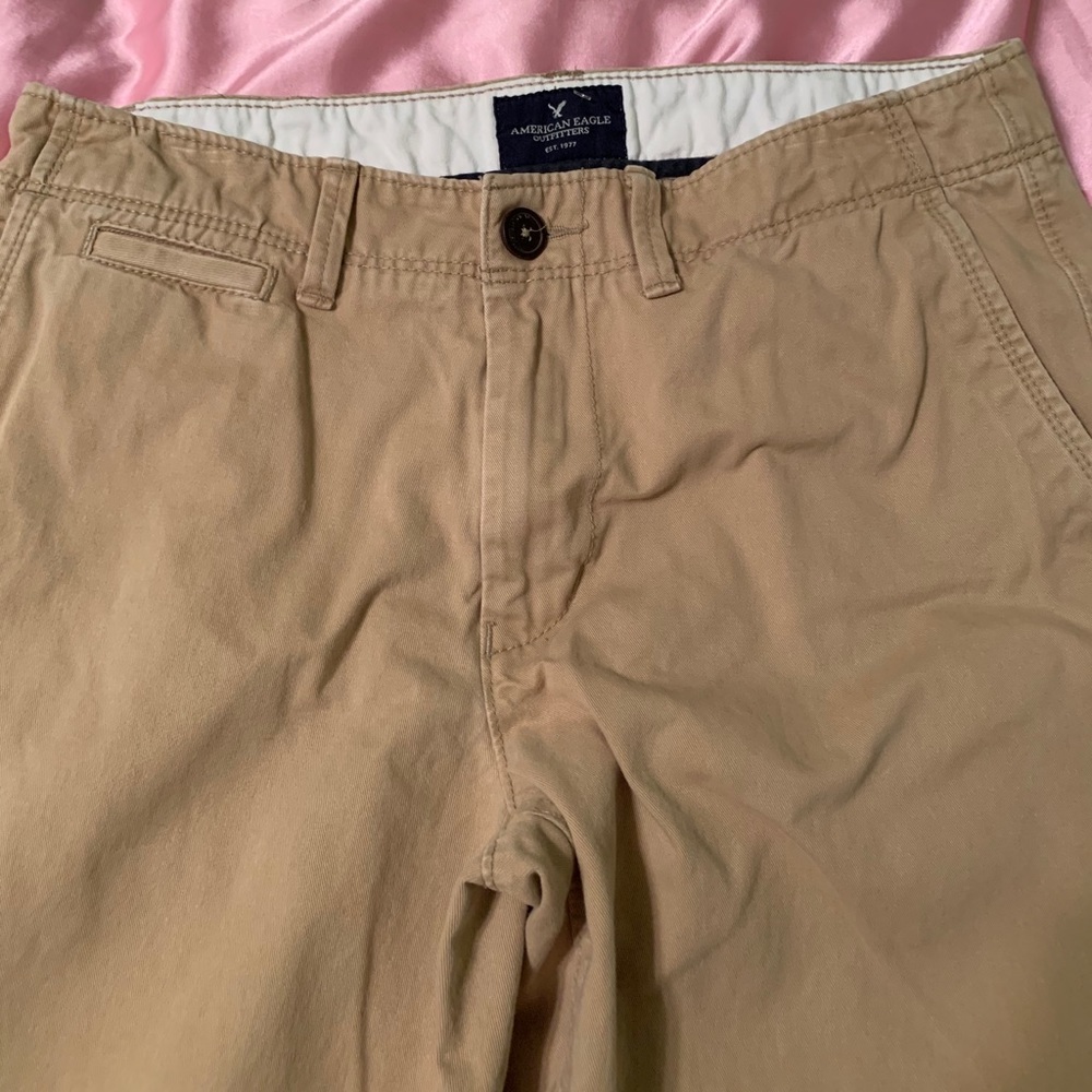 Men’s American eagle khakis 33/34